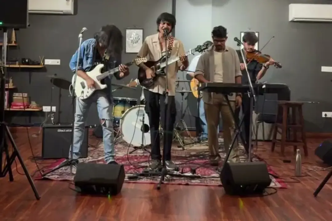 Live.Loud at Siyah Art House